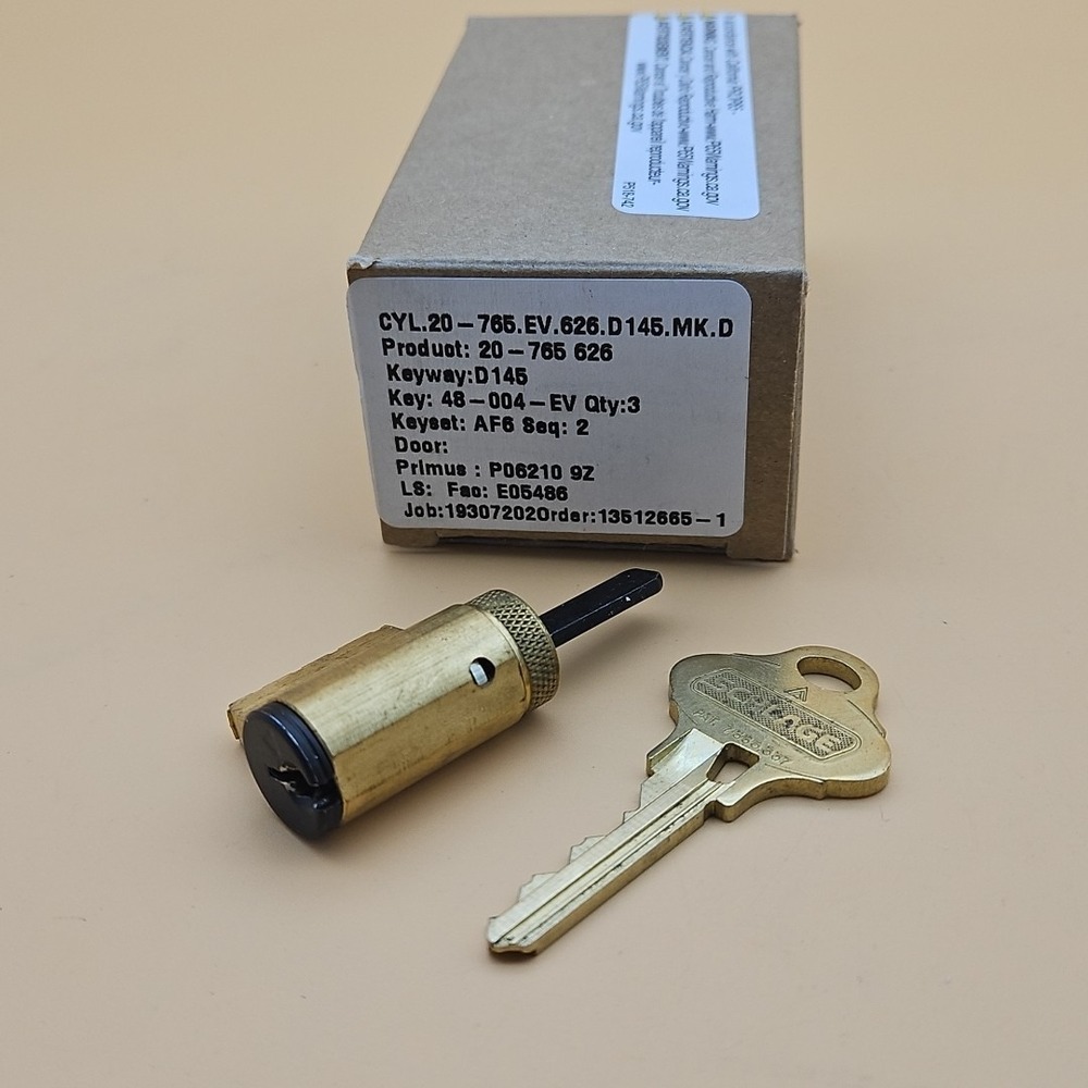 Schlage Lock Cylinder 20-765 626 Brass Finish Key And Lock